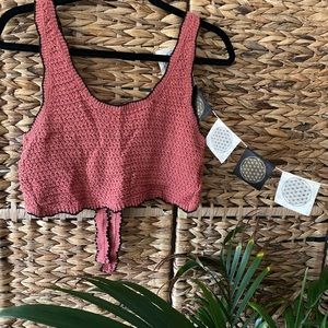 UO crochet tie back crop top~